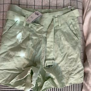 Brand new never worn Abercrombie & Fitch short
